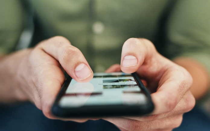 Getting Over Your Ex by Quitting Social Media