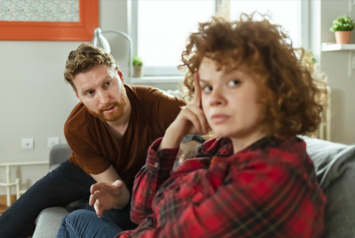 Signs You’re with the Wrong Person Signs You’re with the Wrong Person