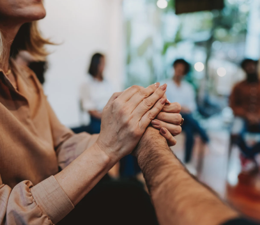 How to Create Emotional Connection with a Man How to Create Emotional Connection with a Man